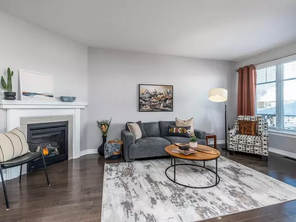 Orleans - Cumberland And Area, ON K4A 3N6,634 Cartographe ST