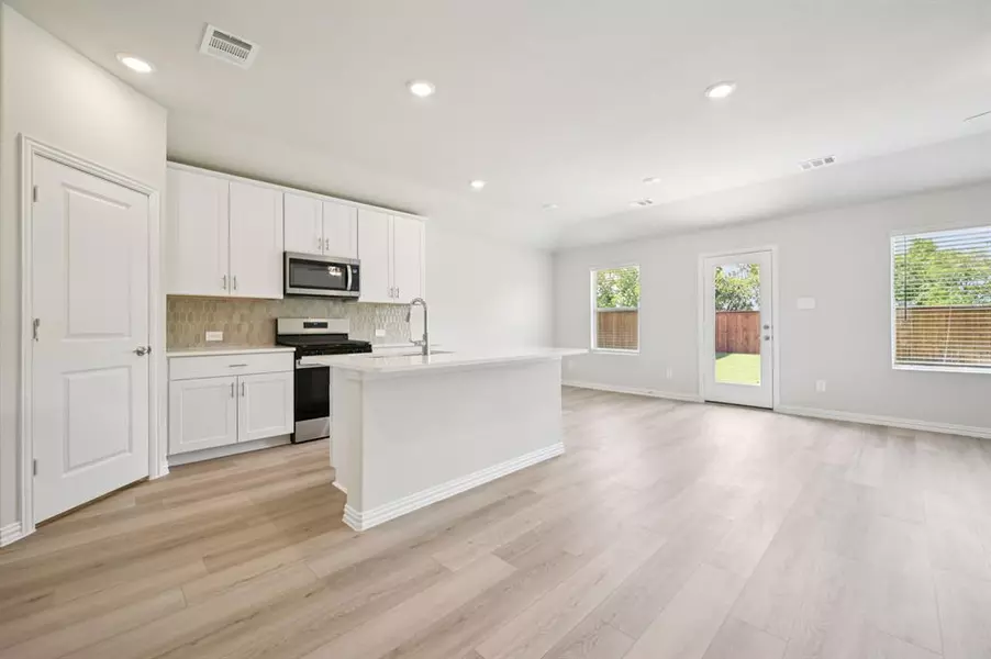 1361 Los Olmos Lane, Crandall, TX 75114