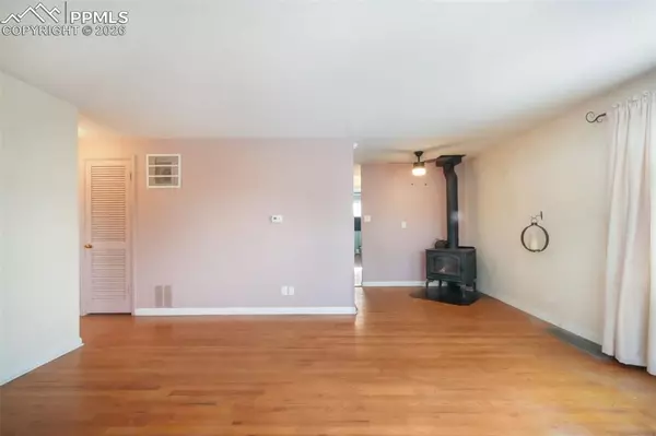 Colorado Springs, CO 80909,1915 E Jackson ST