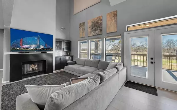 Whitney, TX 76692,27102 Meadowmore Court #104