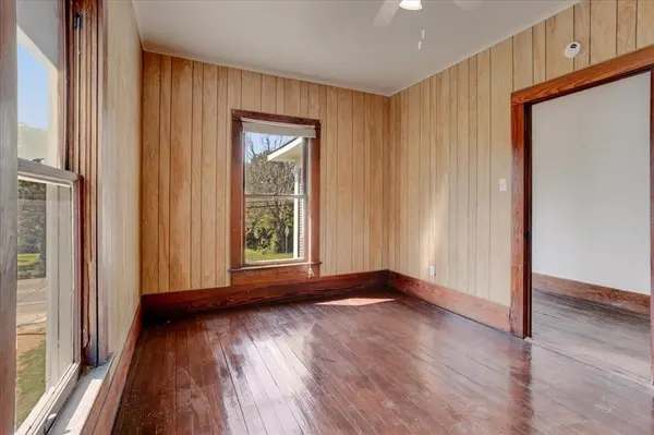 Whitesboro, TX 76273,701 E Main Street