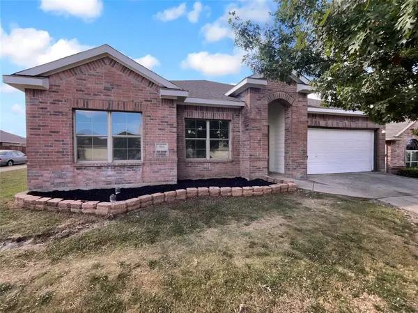 302 Jennie Marie Circle,  Ferris,  TX 75125