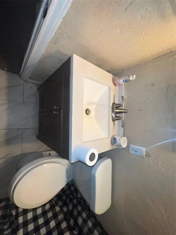 White Settlement, TX 76108,9104 Farmer Road