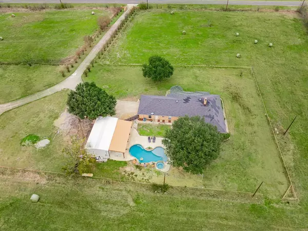 Kaufman, TX 75142,5612 E State Highway 243