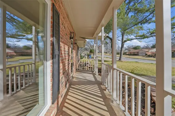 Grapevine, TX 76051,2822 Wentwood Drive