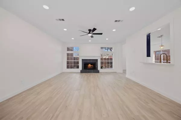 Dallas, TX 75248,7323 Highland Heather Lane