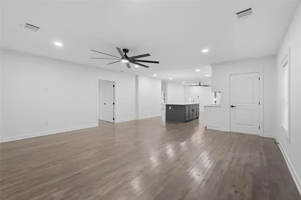 Kaufman, TX 75142,1901 S Jefferson Street