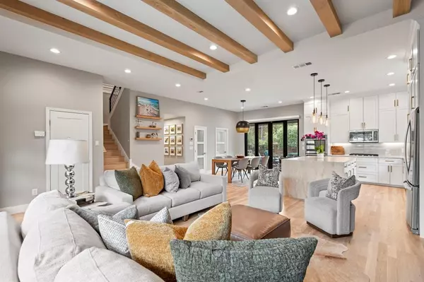 Dallas, TX 75214,6802 Vada Drive