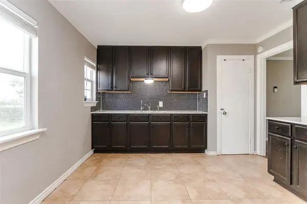 Dallas, TX 75224,3212 S Llewellyn Avenue