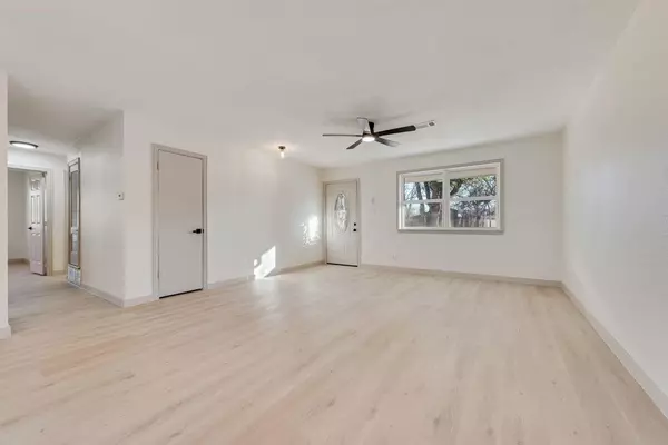 Watauga, TX 76148,5713 Saramac Drive