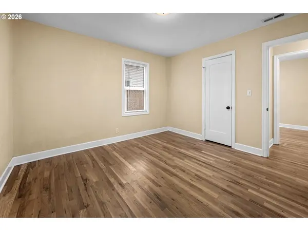 Portland, OR 97216,8837 SE ALDER ST