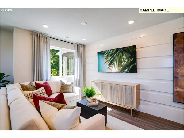 Woodburn, OR 97071,2444 Sawtelle Dr