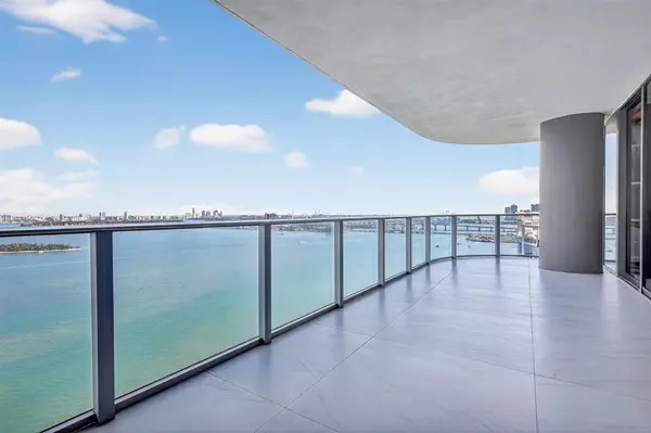 700 NE 24th St #2207, Miami, FL 33137