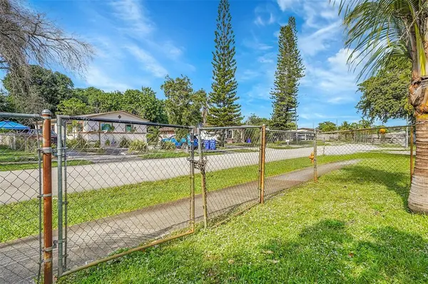 Fort Lauderdale, FL 33311,2870 NW 22 STREET