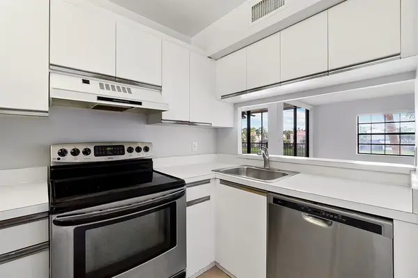 Plantation, FL 33322,10730 NW 14th St #167