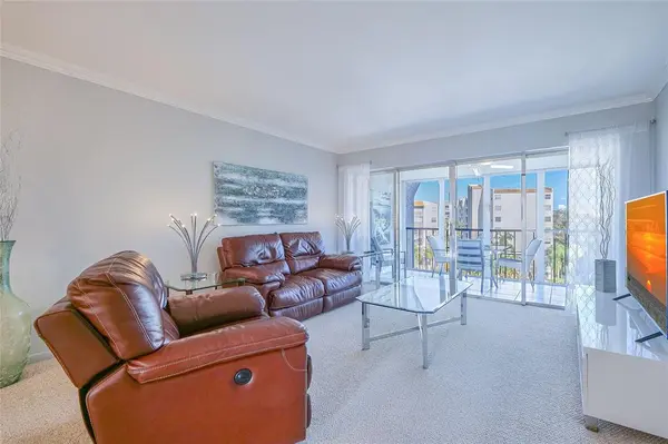 Lauderhill, FL 33319,3920 Inverrary Blvd #604-C