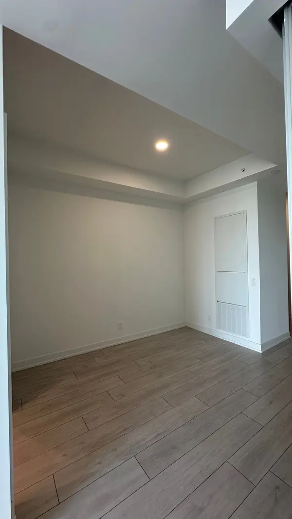 Barrie, ON L4N 1S9,39 Mary ST #1201