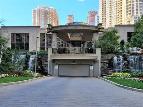 Mississauga, ON L5B 4P5,3888 Duke of York BLVD N #931