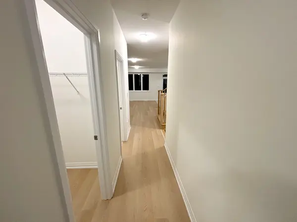 Haldimand, ON N3W 0K2,93 Marche DR