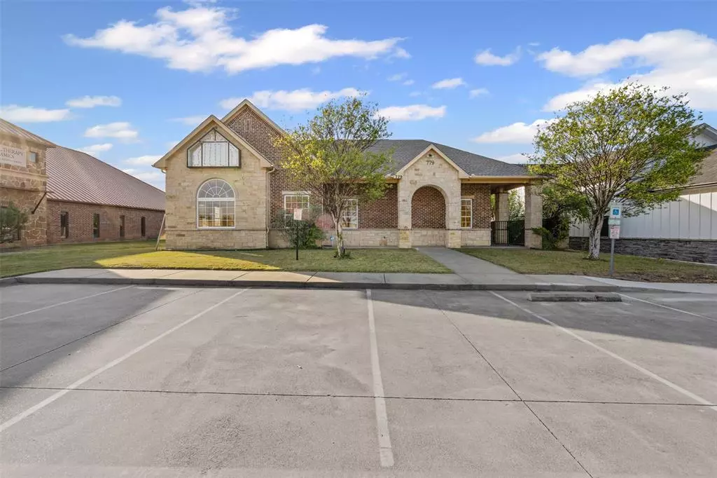 Crowley, TX 76036,779 E FM 1187