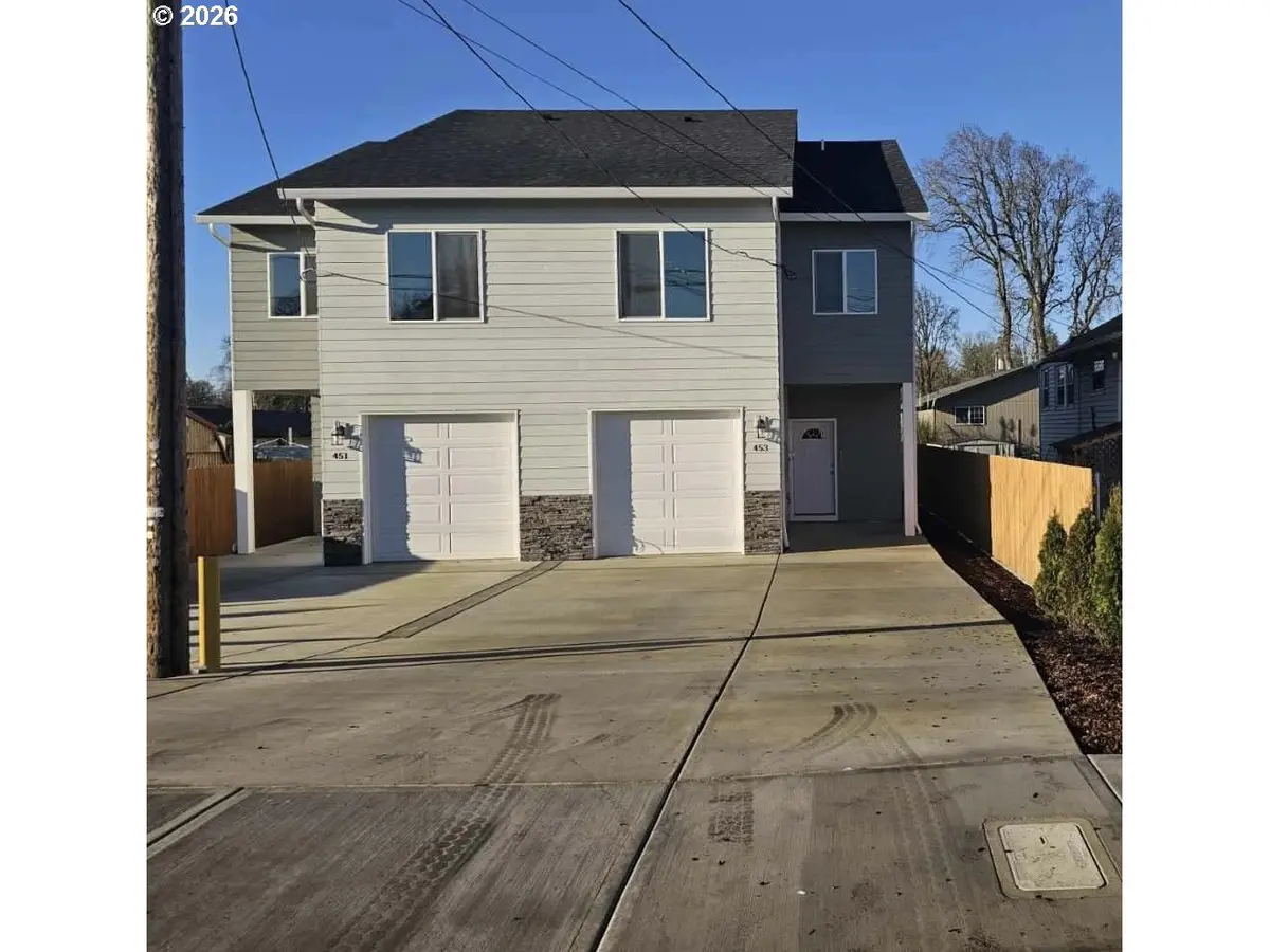 St Helens, OR 97051,453 N 12th ST