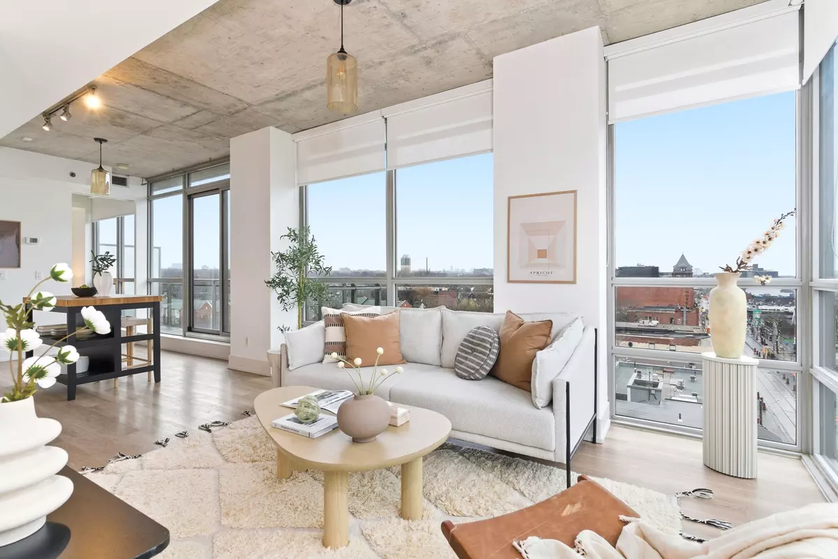 Toronto E01, ON M4M 1G3,630 Queen ST E #708