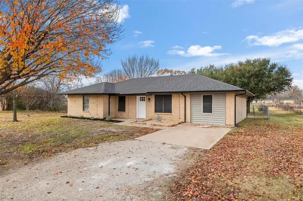 Palmer, TX 75152,412 Green Acres Drive