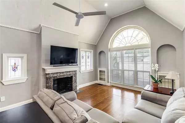 Dallas, TX 75214,6910 Pasadena Avenue