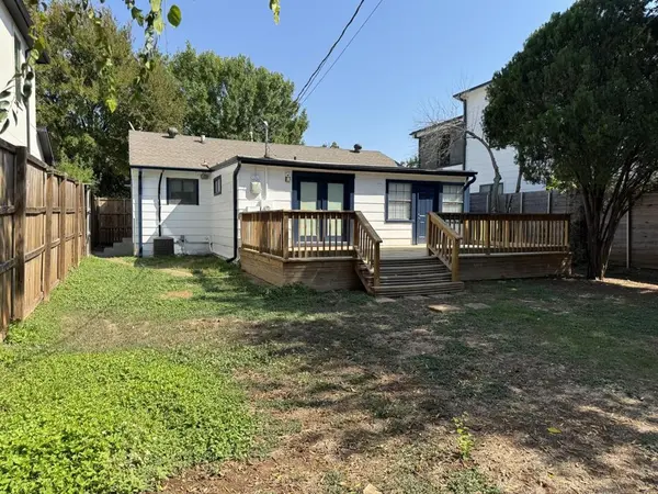 Dallas, TX 75209,8427 Ridgelea Street