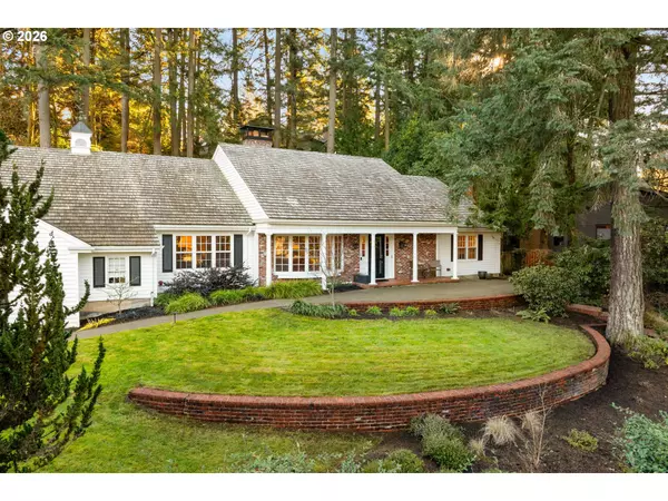 Lake Oswego, OR 97034,39 HILLSHIRE DR