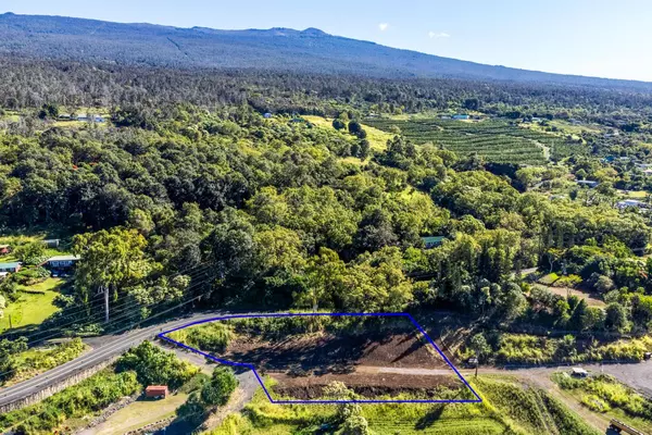 Kailua Kona, HI 96740,74-6001 KUINA PL