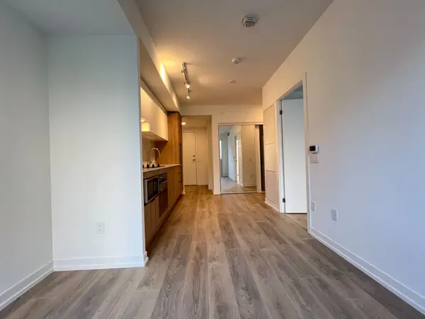 Toronto C08, ON M5B 0C5,82 Dalhousie ST #901