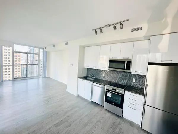 Toronto C01, ON M5V 0S6,99 John ST #2001