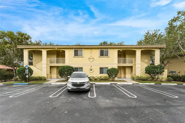 8466 NW 40th St, Coral Springs, FL 33065