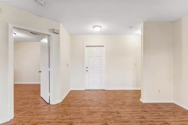 Coral Springs, FL 33065,8466 NW 40th St