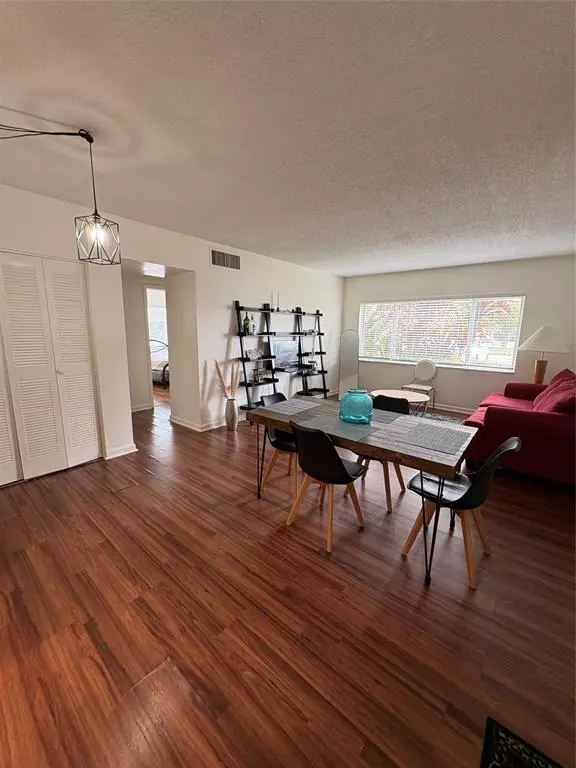 Pompano Beach, FL 33060,101 SE 6TH Ave #2