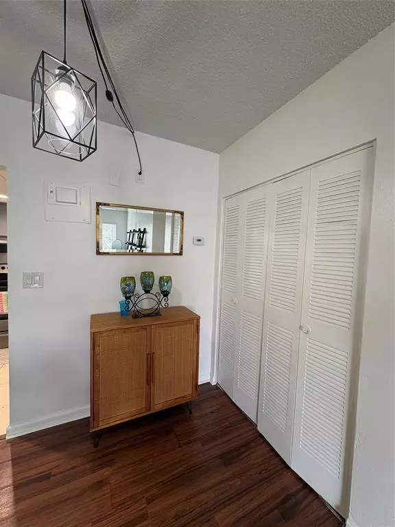 Pompano Beach, FL 33060,101 SE 6TH Ave #2