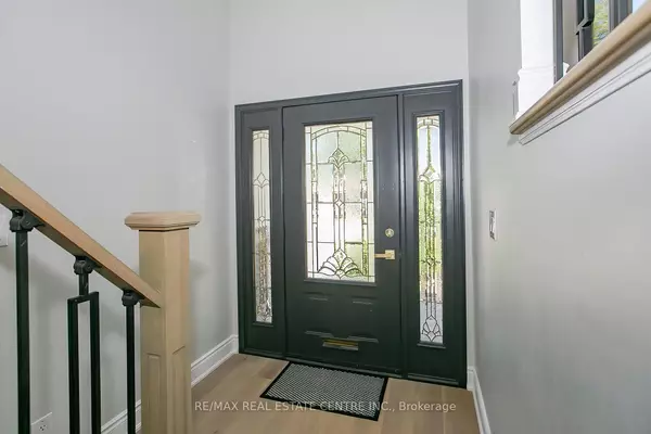 Mississauga, ON L5N 1N4,6978 Estoril RD