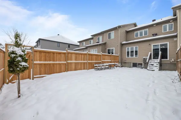 431 Haresfield CT, Blossom Park - Airport And Area, ON K4M 0B6