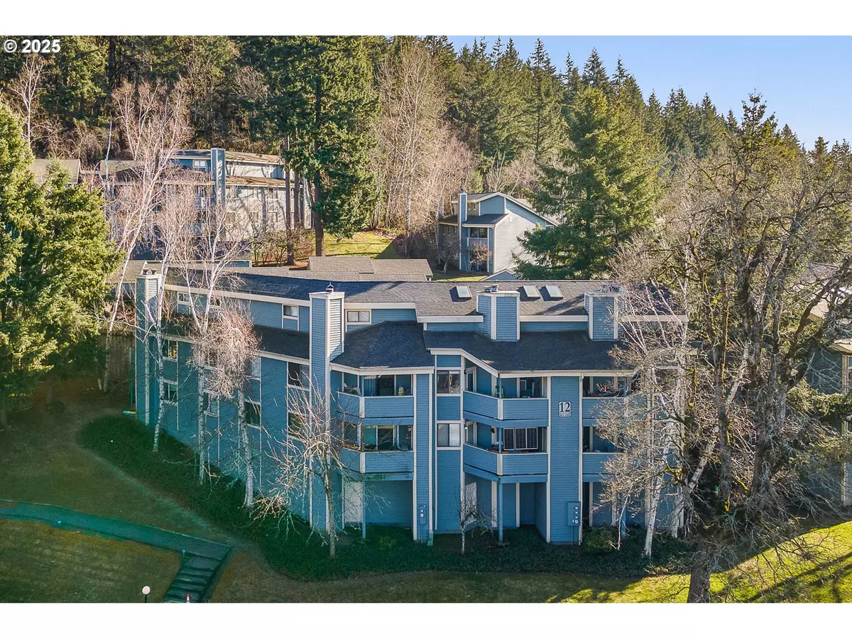 Clackamas, OR 97015,10186 SE TALBERT ST