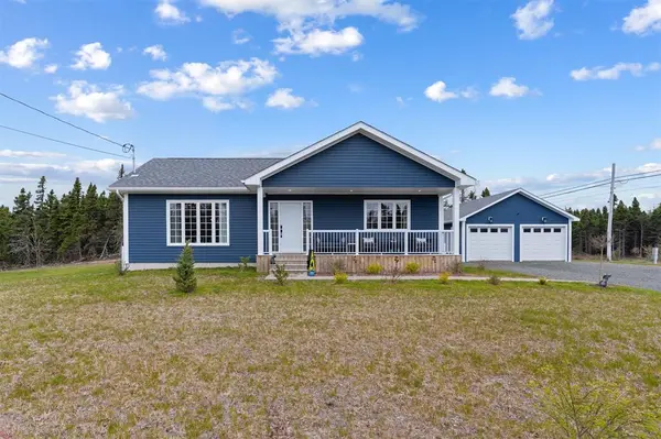 9 Northside Road, Eastport, NL A0G 1Z0