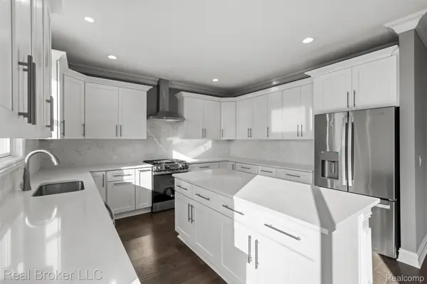 Harrison Township, MI 48045,38165 Cherry LN