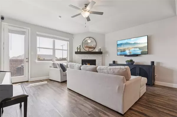 Carrollton, TX 75010,2372 Bella Court