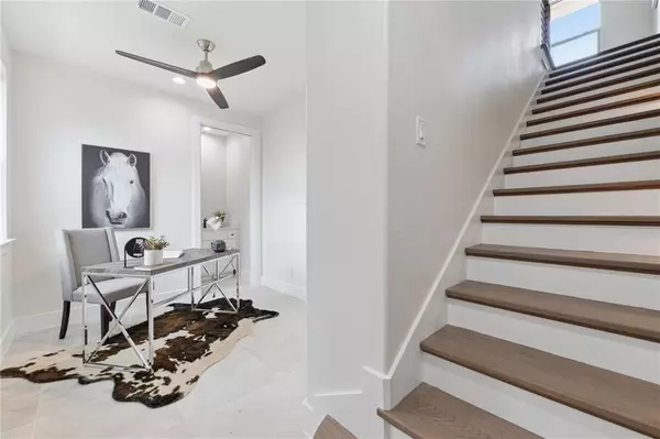 Dallas, TX 75210,3230 Elihu Street #2