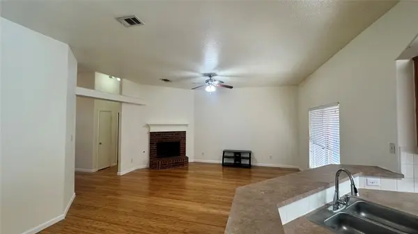 Arlington, TX 76002,6718 Hillgreen Drive