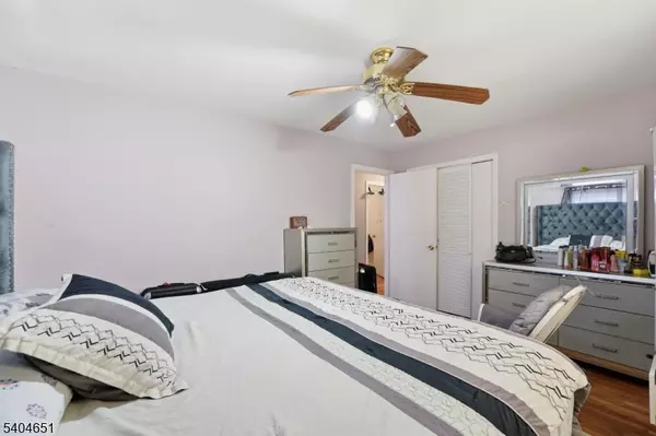 Roselle Boro, NJ 07203,448 Cristiani St