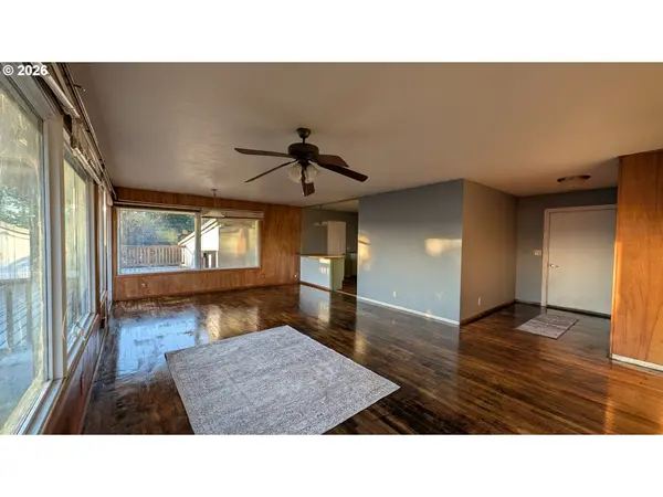 North Bend, OR 97459,515 STATE ST