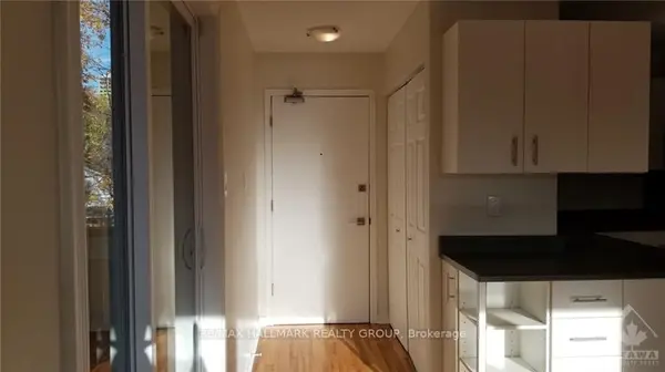 Westboro - Hampton Park, ON K1Z 5H4,346 WINONA AVE #4