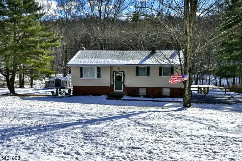 Hampton Twp., NJ 07860,76 County Road 521