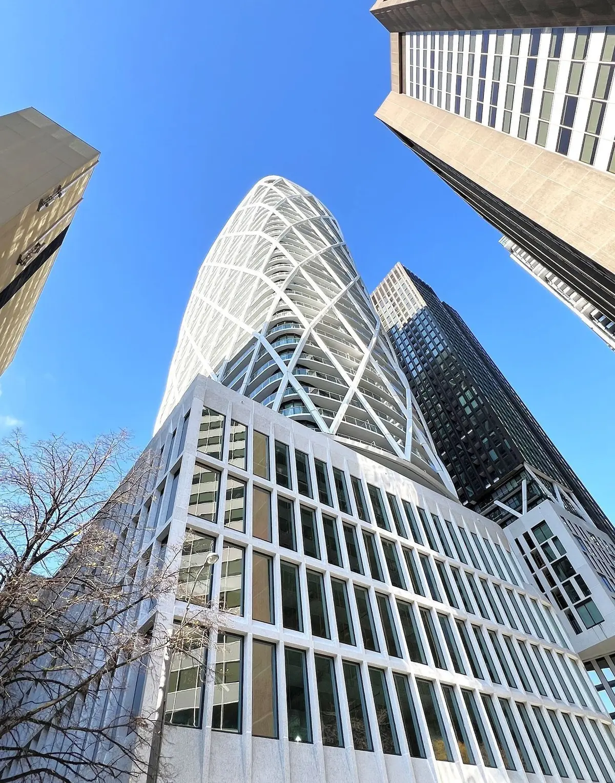 Toronto C01, ON M5T 0G7,230 Simcoe ST #3421